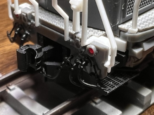 DE10前面グレードアップパーツ 側面ビュー